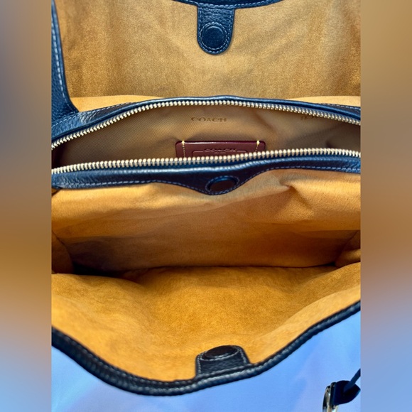 Like New Coach Bella Medium Shoulder Bag In Black Leather - Picture 10 of 11